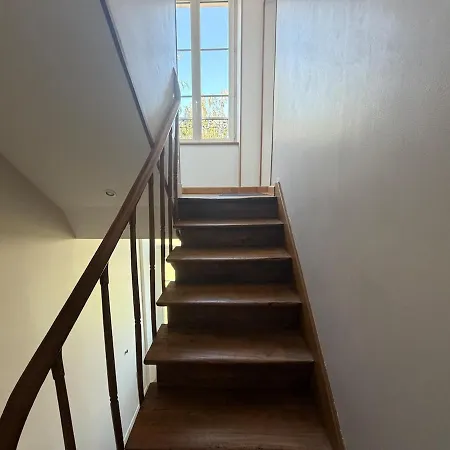 Les Pensees - Duplex Tres Confortable 2 Chambres, 1 Salle De Bain 2 Wc 1Er Etage D'Une Maison Parking Public En Face A 1 Km Bayeux 15 Km De La Mer Proche Plages Du Debarquement