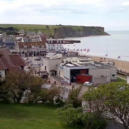 Les Pensees - Duplex Tres Confortable 2 Chambres, 1 Salle De Bain 2 Wc 1Er Etage D'Une Maison Parking Public En Face A 1 Km Bayeux 15 Km De La Mer Proche Plages Du Debarquement Saint-Vigor-le-Grand