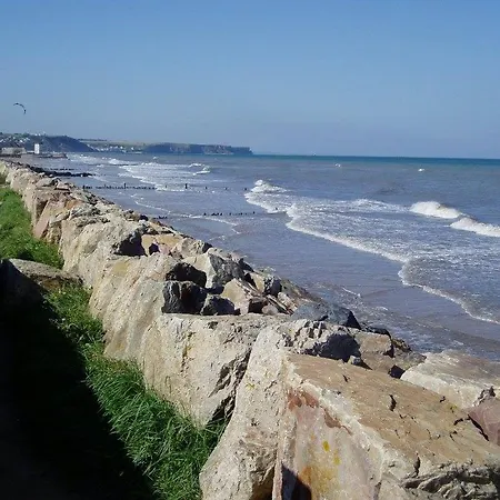 Apartment Les Pensees - Duplex Tres Confortable 2 Chambres, 1 Salle De Bain 2 Wc 1Er Etage D'Une Maison Parking Public En Face A 1 Km Bayeux 15 Km De La Mer Proche Plages Du Debarquement Saint-Vigor-le-Grand